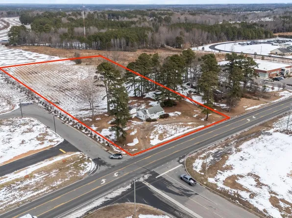 3126 Tramway Rd, Sanford, NC 27332