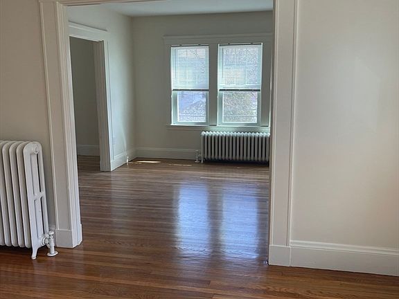 3rd image of 12 Amherst Rd #0