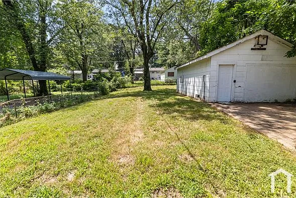 10333 Earl Dr — Photo 24