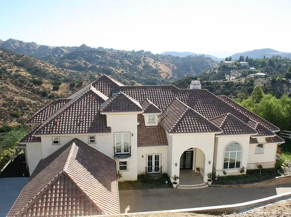 232 Saddlebow Rd, Bell Canyon, CA 91307