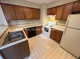 63 Valley View Ln APT A, Bangor, ME 04401