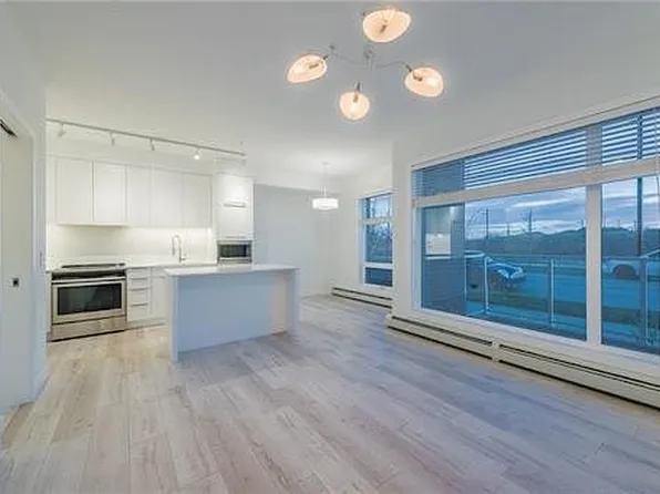 3125 39th St NW Unit 110, Calgary, AB T3B 6A8