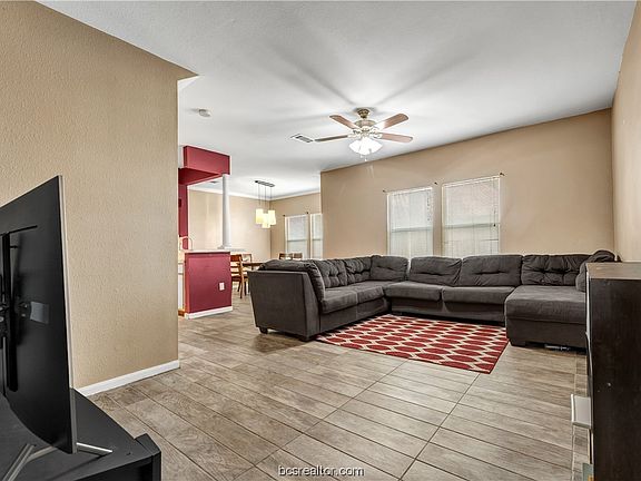4th image of 1227 Canyon Creek Cir