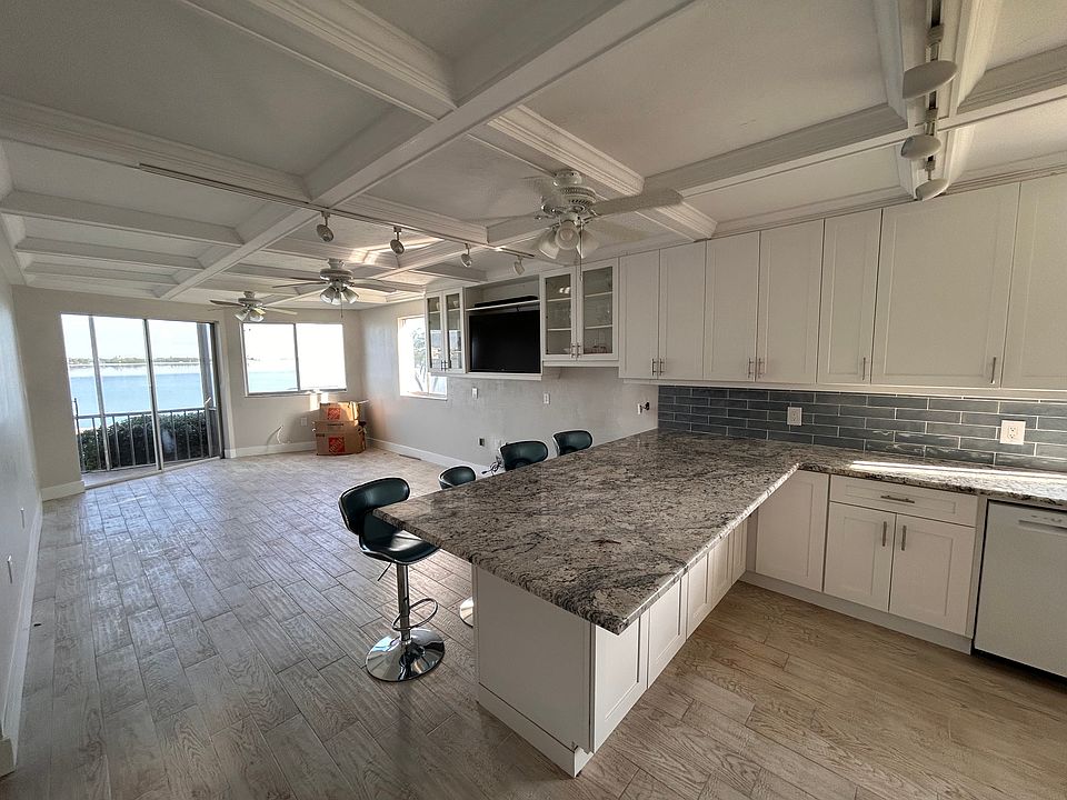 1st image of 775 John Ringling Blvd APT G1