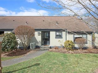 879B Heritage Vlg #879B, Southbury, CT 06488