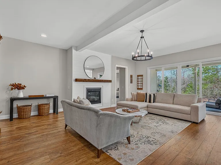 210 Lookout Rdg — Photo 6
