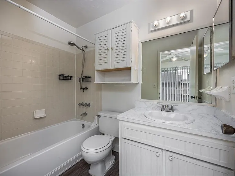 4411 SW 34th St #908 — Photo 16