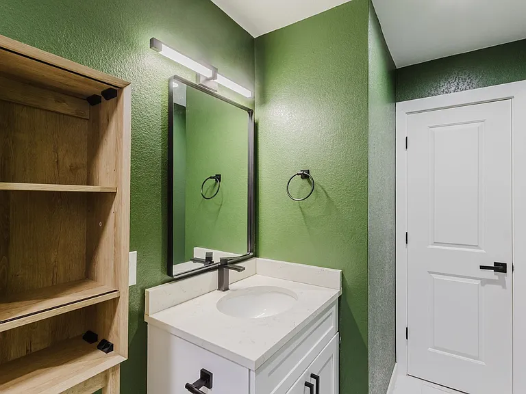 4001 E Cornell Ave — Photo 20
