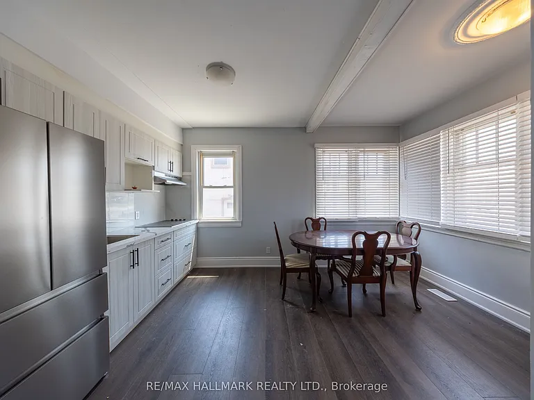 559 Ritson Rd S — Photo 5