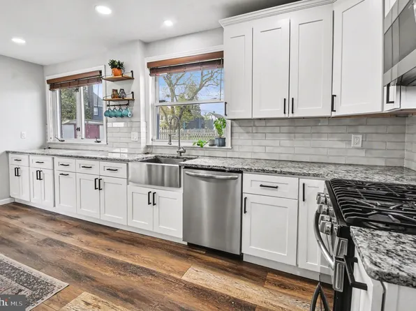 916 E Gowen Ave, Philadelphia, PA 19150