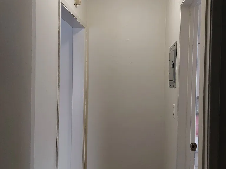 1016 N Orange Grove Ave #9 — Photo 10