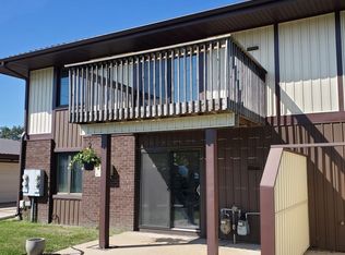 61 - 3405 Winston Dr, Bettendorf, IA 52722