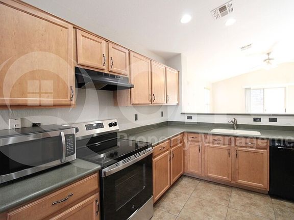 3rd image of 2221 W Central Ave