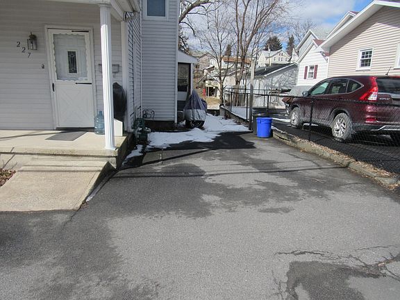 2nd image of 227 N Garfield Ave