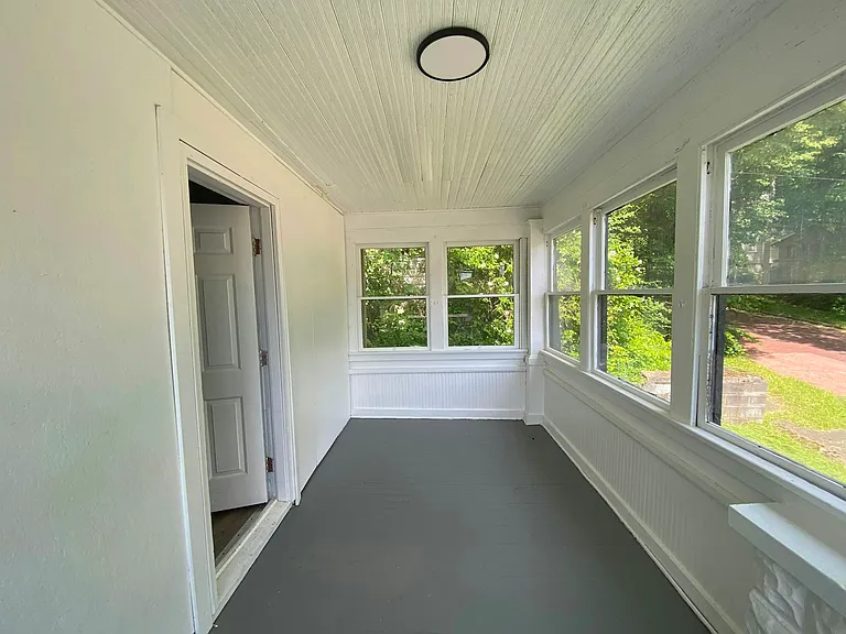 712 Roselle Ave #A — Photo 2