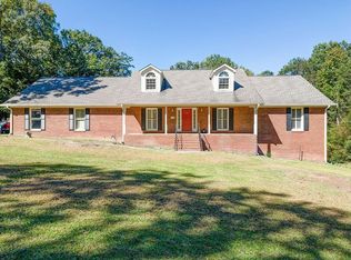 127 Thornwood Dr SE, Calhoun, GA 30701