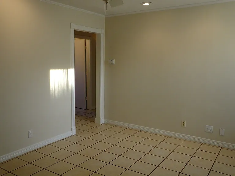 10640 Aledo Dr — Photo 23