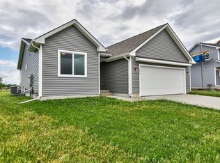3516 Wolf Creek Rd SW, Bondurant, IA 50035