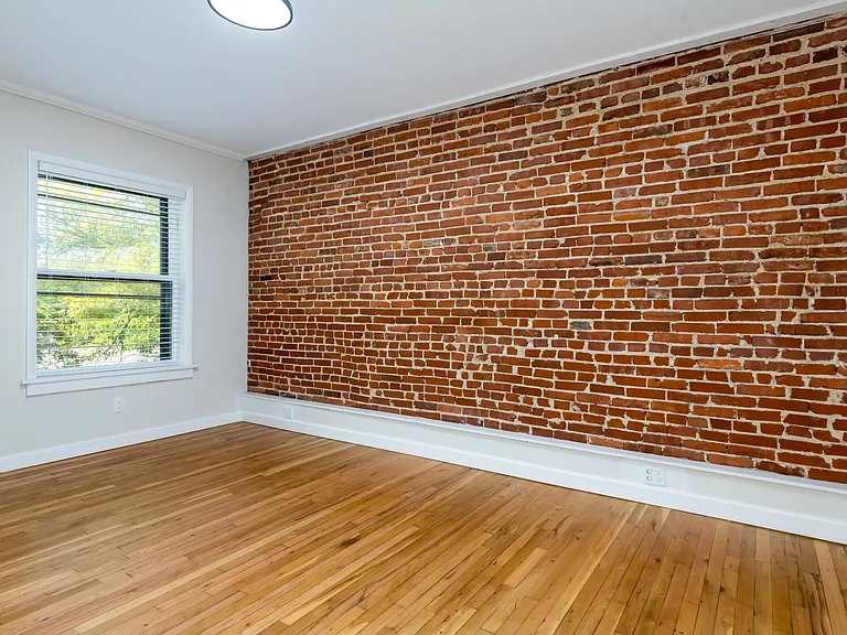 1910 Tower Grove Ave #2L — Photo 12
