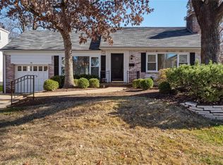 10 Waverton Dr, Saint Louis, MO 63124