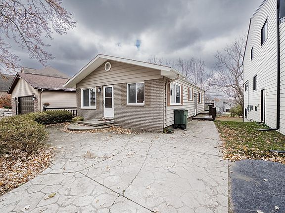 3rd image of 5528 Sunnycrest Dr
