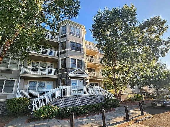 15 Enterprise Ct #302 — Photo 1