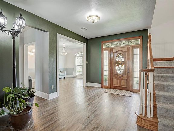 5th image of 225 Saint Jude St