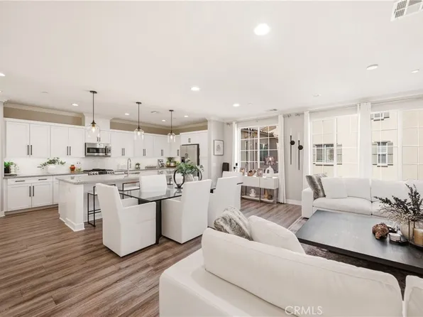 442 Stratus Ln Unit 4, Simi Valley, CA 93065