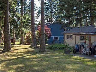2nd image of 826 Oakcrest St SE