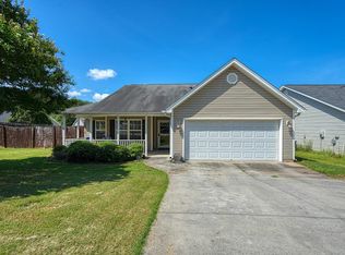 12 Sturgeon Bay Dr N, Taylors, SC 29687