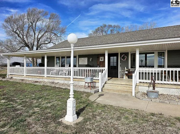 372 Wells Fargo Rd, Marquette, KS 67464