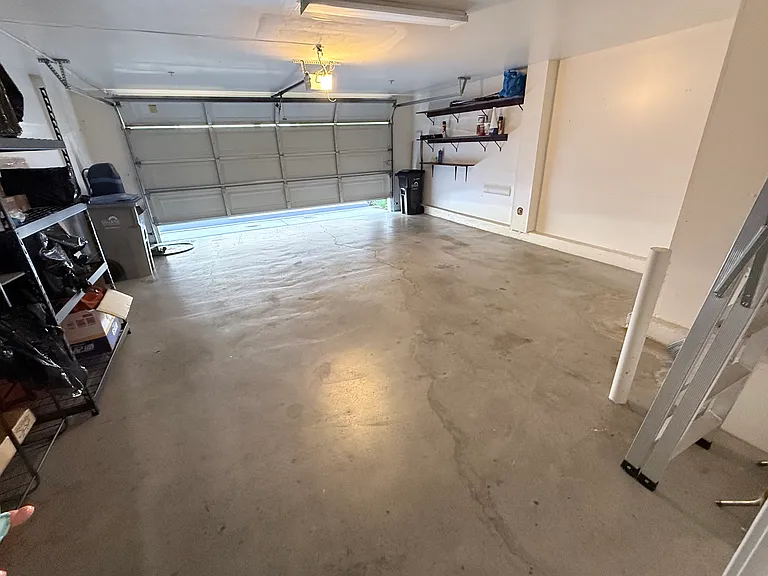 2051 Oakland Rd — Photo 6