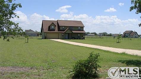 1st image of 823 County Road 464