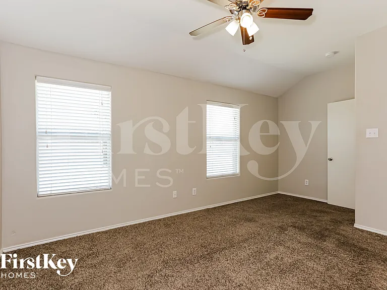 1422 Waldrop Dr — Photo 9