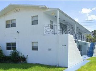 1440 NE 171st St #4, Miami, FL 33162