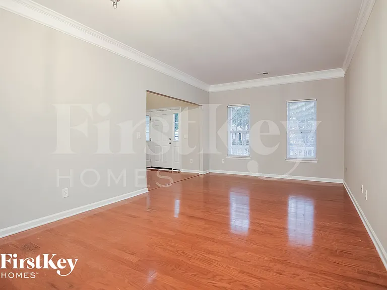 5265 Stonewall Dr — Photo 6