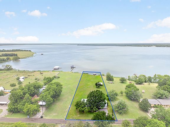 2nd image of 521 Ideal Cir