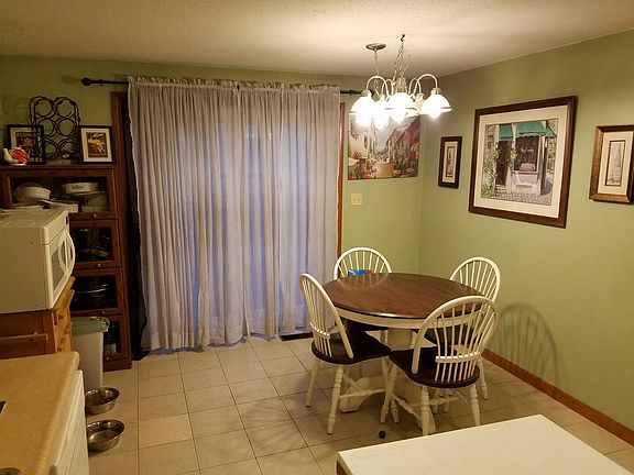 5th image of 11R Lancelot Dr