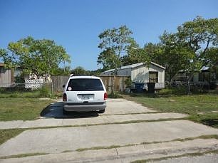 1st image of 3029 Newport Dr