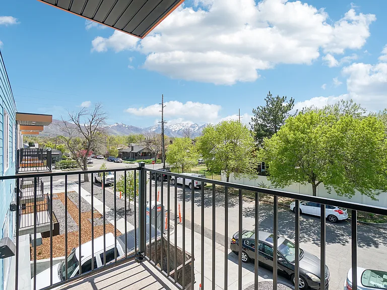 302 N South St #302-1326-500 — Photo 15