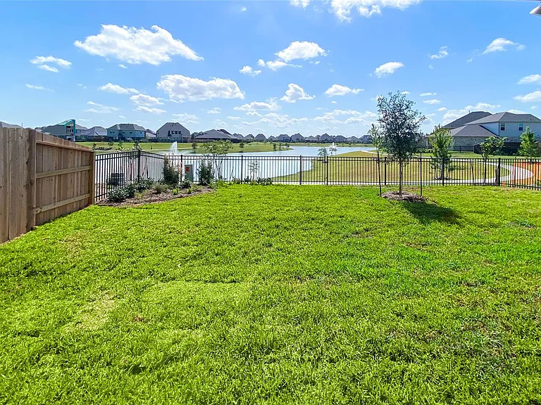 4318 Reese Ravine Ln — Photo 38