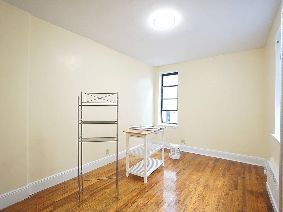 1st image of 308 W 105th St