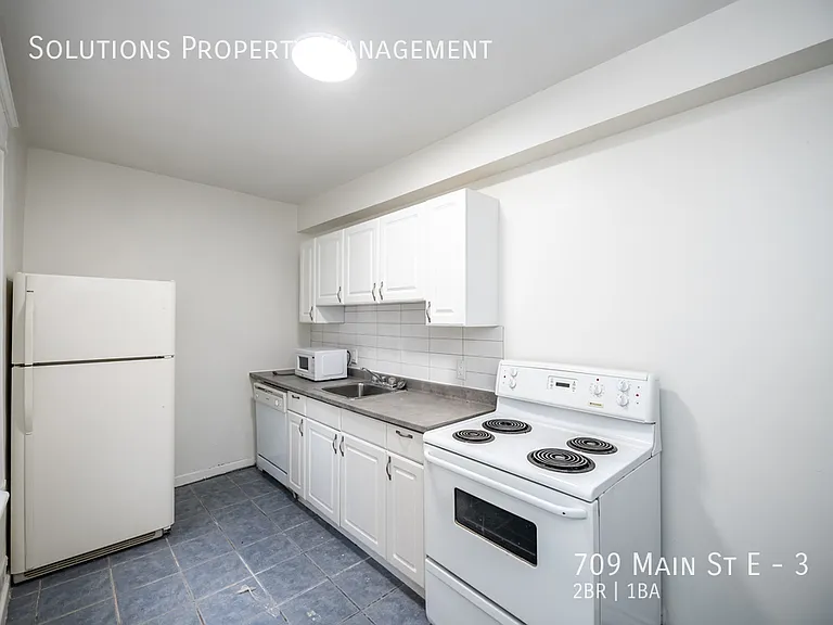 709 Main St E #3 — Photo 15
