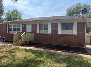 684 Kingston Rd, Lexington, KY 40505