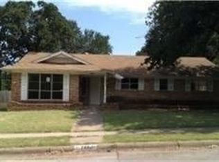 7101 Yolanda Dr, Fort Worth, TX 76112