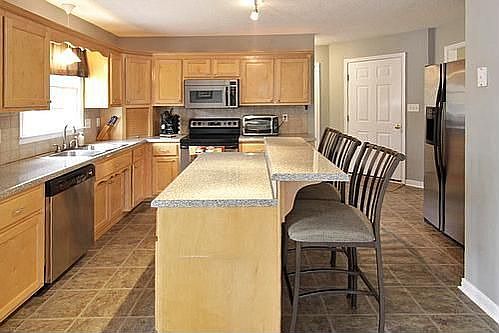 5th image of 20610 Troublefield Dr