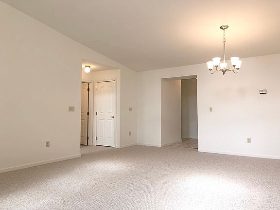 2nd image of 437 Belvidere St #S-05