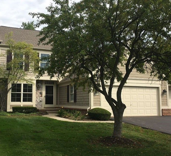 1st image of 2562 Essex Ln #104