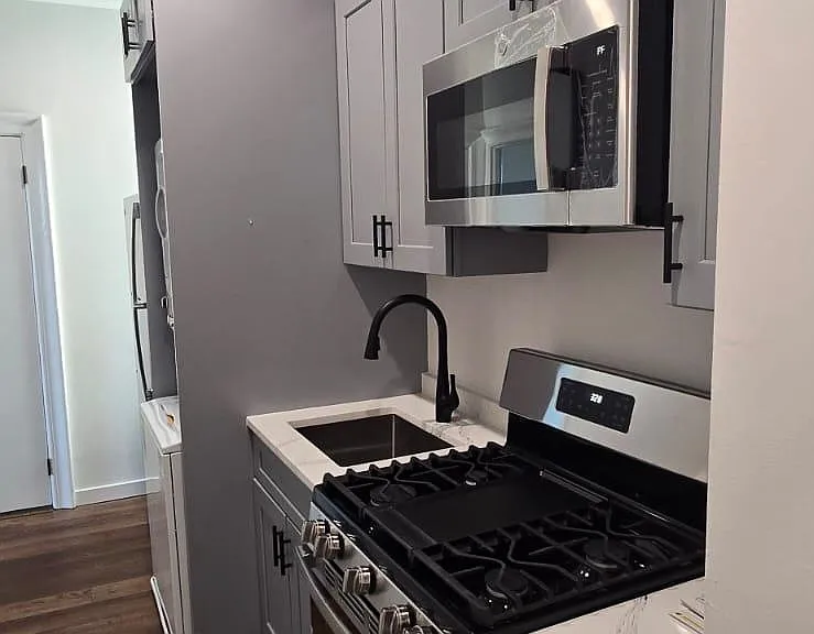 149 Zabriskie St #45 — Photo 10