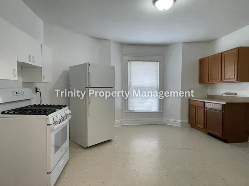 620 Locust Ave #B Photo 1